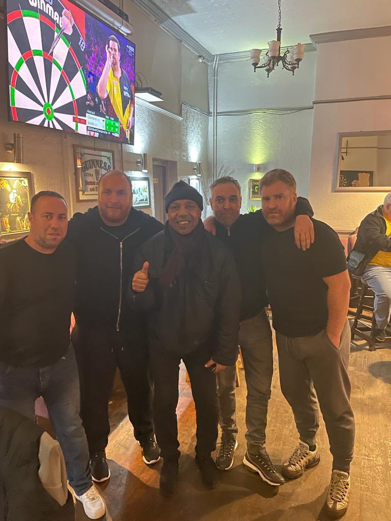 Chrissy Piper tweet media