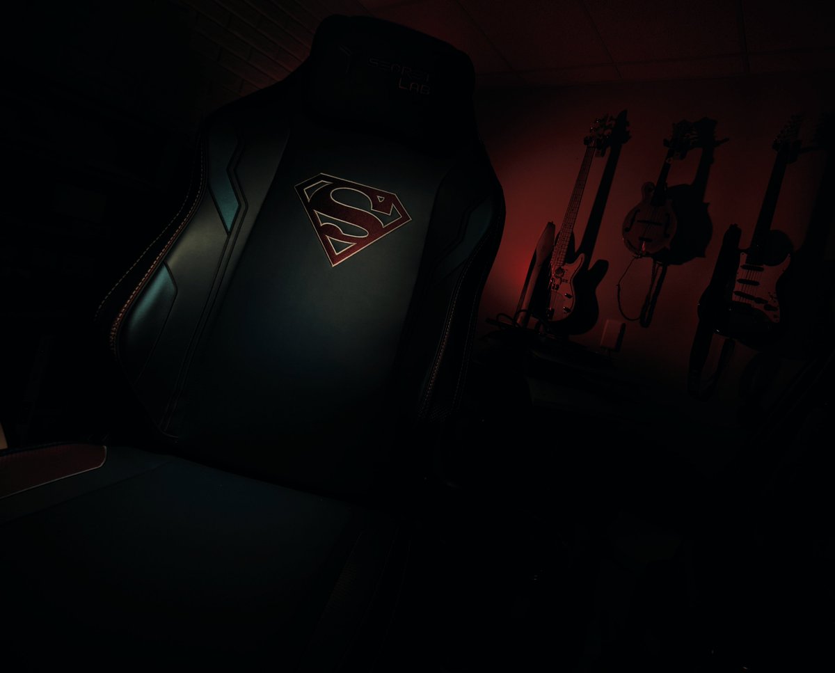 IanMtweets's tweet photo. Super upgrade to my office chair with a Secret Labs Titan 2022!
#Secretlab https://t.co/nGTNnplRcJ