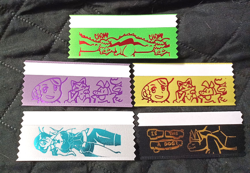 ALA is right around the corner, and I'll be tabling at @AnimeLosAngeles this year at table #957 so come stop by!

Plus, I have ribbons-- including Shamir. 