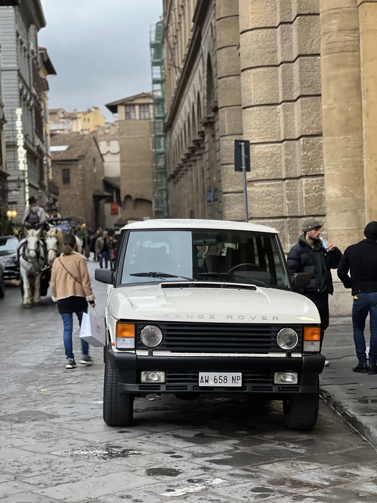 LUDENClassics's tweet photo. Some more photos of that Range Rover https://t.co/EZqs3l82Kq