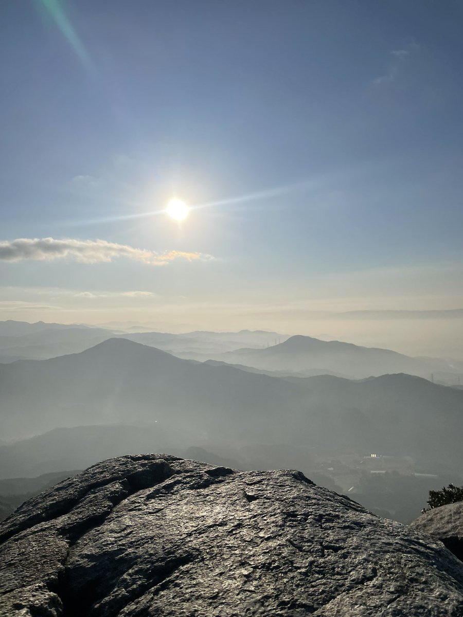 sonahasu's tweet photo. 初めて山のぼりました☺️  
#宝満山
#登山 https://t.co/FcWlQ54BBM