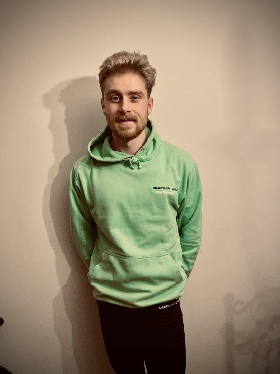 SamWiggins_'s tweet photo. Day 2 of the New Year. Back to work after a short break, spending time with family & meeting up with friends feeling fresh & ready to go!🏃🏼 I hope everyone has a wonderful, successful & happy 2023 🎉💪🏼 @smartwayforward @SBHarriers #SMARTAthlete #StartingTheYearOffRight https://t.co/QLqq0Qbo50
