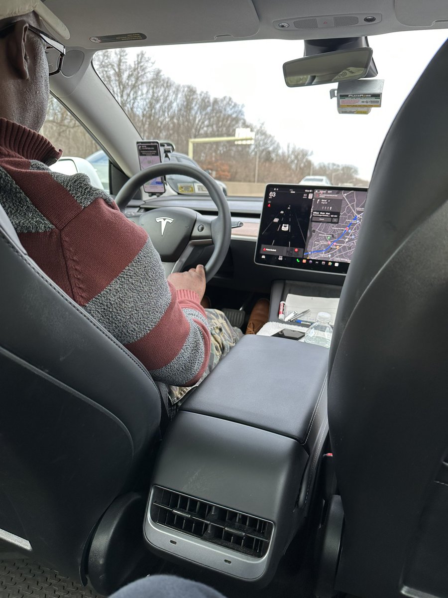 peterbelbita's tweet photo. ❤️ @Tesla https://t.co/yie7W2upim