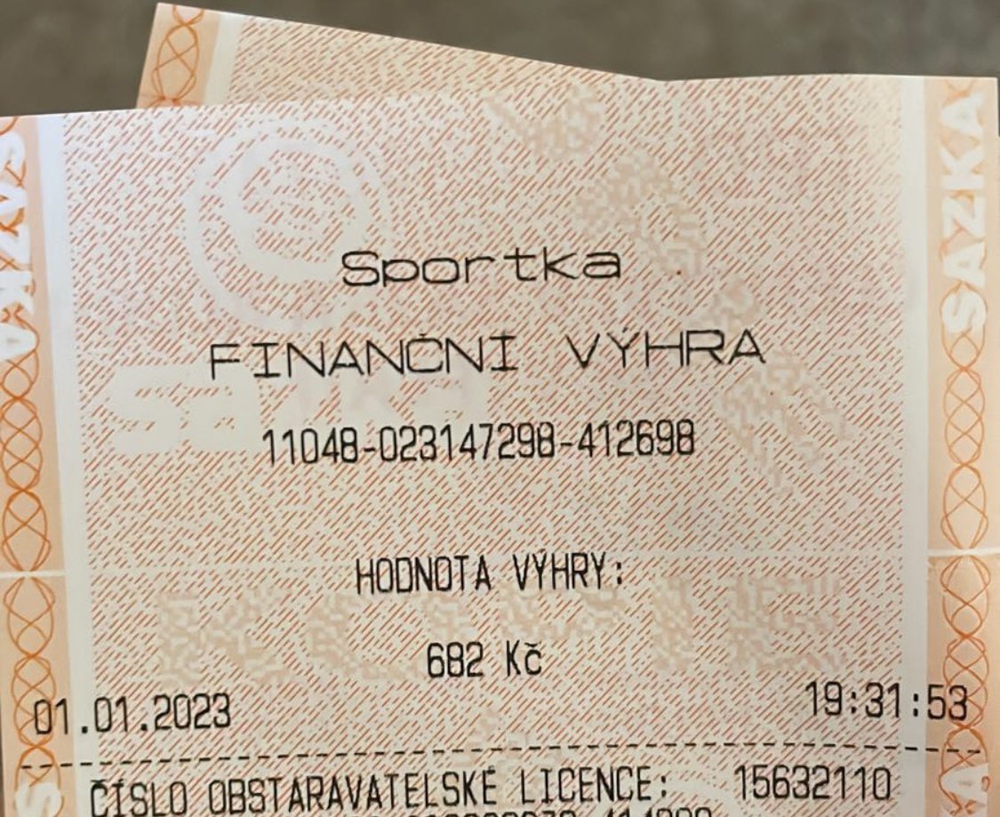 tvrabec's tweet photo. Dnes to nevyšlo … sázíš občas @SAZKAcz Sportku (a možná i další)? Tak zapomeň na aplikaci. Dřív jsem to měl jen z doslechu, včera z první ruky. Aplikace ukáže “vyhoď to” i když je na sázence výhra. RT pro varování všem gembelerům. Pokud se ozve někdo ze Sazky, předám detail! https://t.co/AZm0yxeTdD