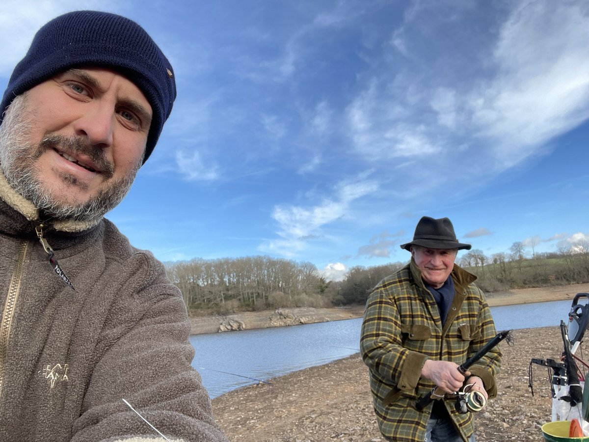 Une belle escapade au lac de Sidailles 2 sandres et 1 brochet malgré un manque d eau criant il manque environ 8 mètres …
