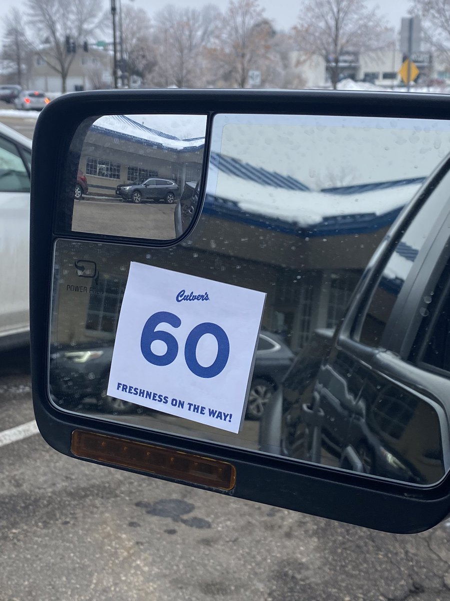 billyspringer's tweet photo. Post-its are a welcome change at the Culver’s drive-thru https://t.co/4FcXBKU8GP