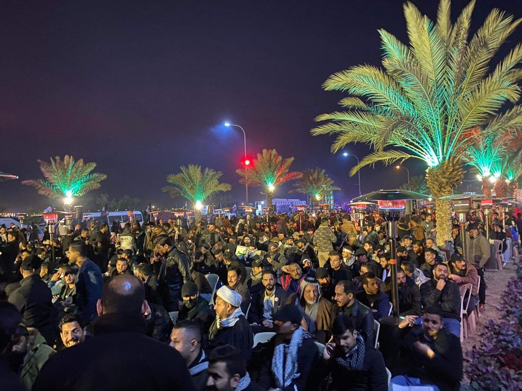 warmediateam's tweet photo. 🔻Large crowds continue to flock to the scene of the murder of #Victory_Leaders and their comrades near #Baghdad_International_Airport to commemorate the third #anniversary of the tragedy

#martyrdom_and_sovereignty
#The_night_of_American_treachery
#Popular_Mobilization https://t.co/HkI9OLfuwW