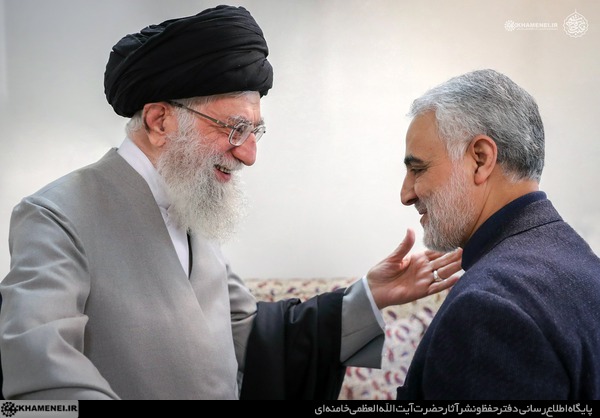 Beharalanvar's tweet photo. سردار دل ها کسی که شهید زندگی کرد و شهید از دنیا رفت 💔

#جانفدا
#Hero https://t.co/ntIZpjy7c5