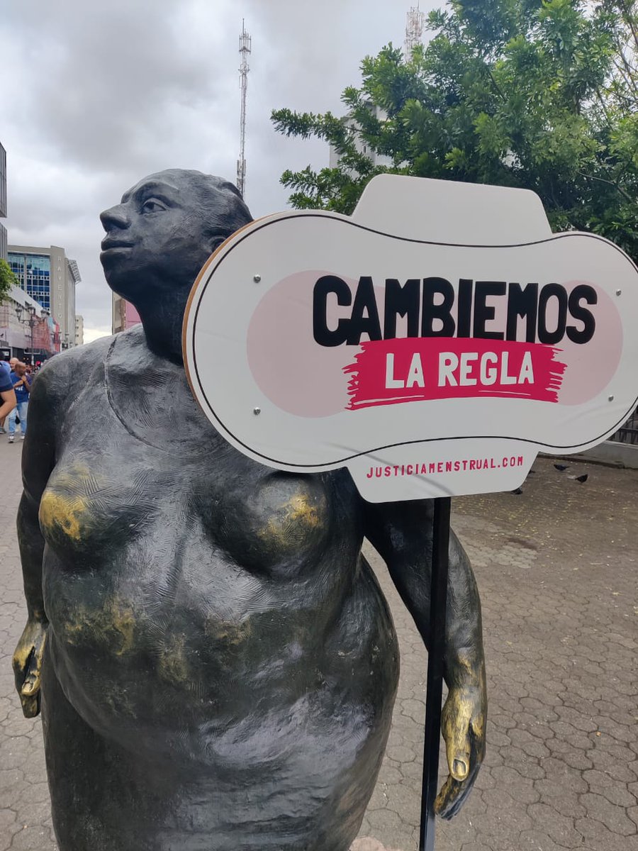 La Chola amaneció, hoy 2 de enero del 2023, abogando en favor de la salud e higiene menstrual de personas menstruantes del país. #CambiemosLaRegla #JusticiaMenstrual

➕Sumate ahora en JusticiaMenstrual.com