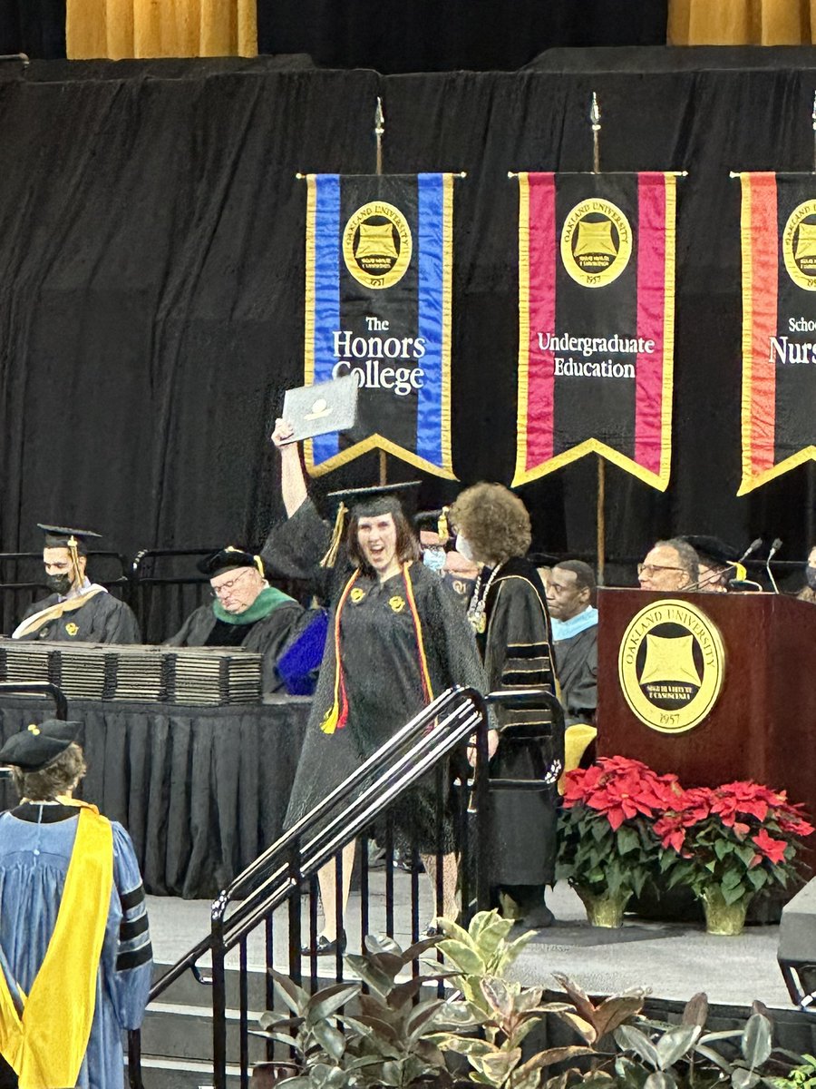 Just like that, I am now a college graduate! I am so ready to see where my degree in Education will take me🤗