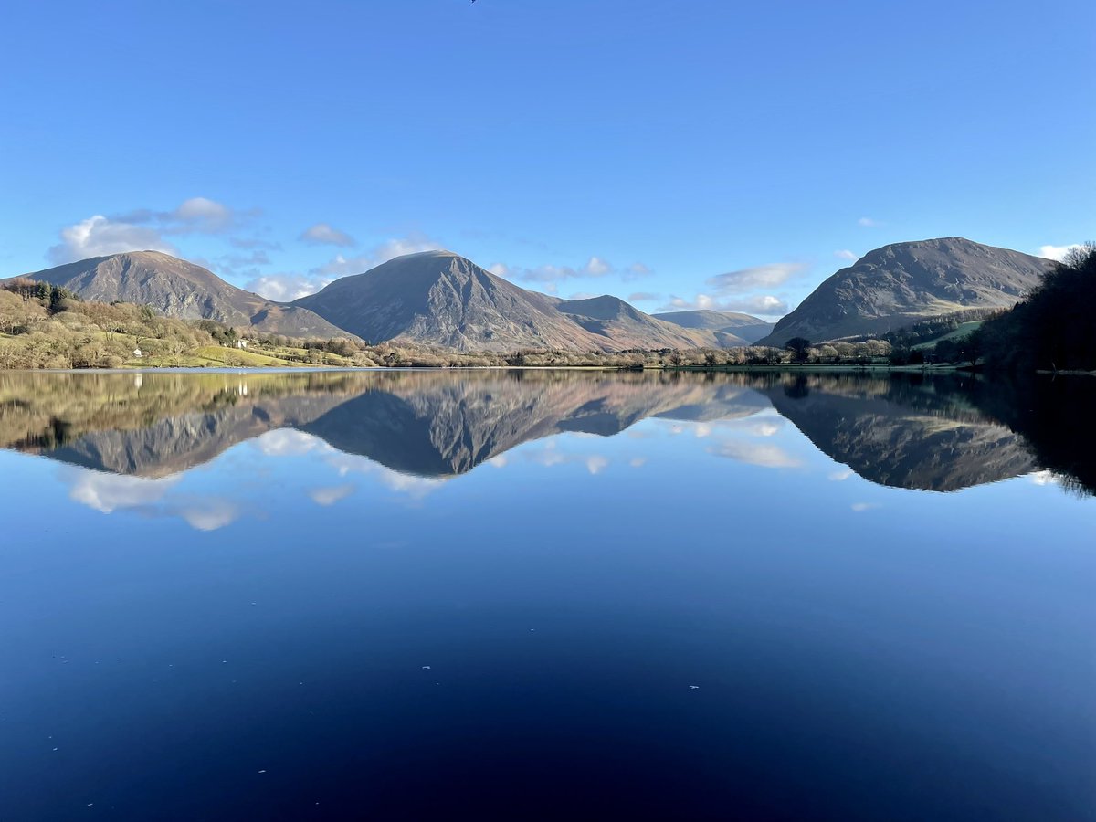 Stunning day for exploring the Lakes. Loweswater perfectly still all day. Normal weather service resumes tomorrow ☺️☔️