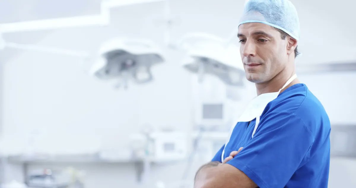 We've put together these tips and information to help you understand what happens when someone is admitted to hospital following a brain injury: headway.org.uk/about-brain-in…