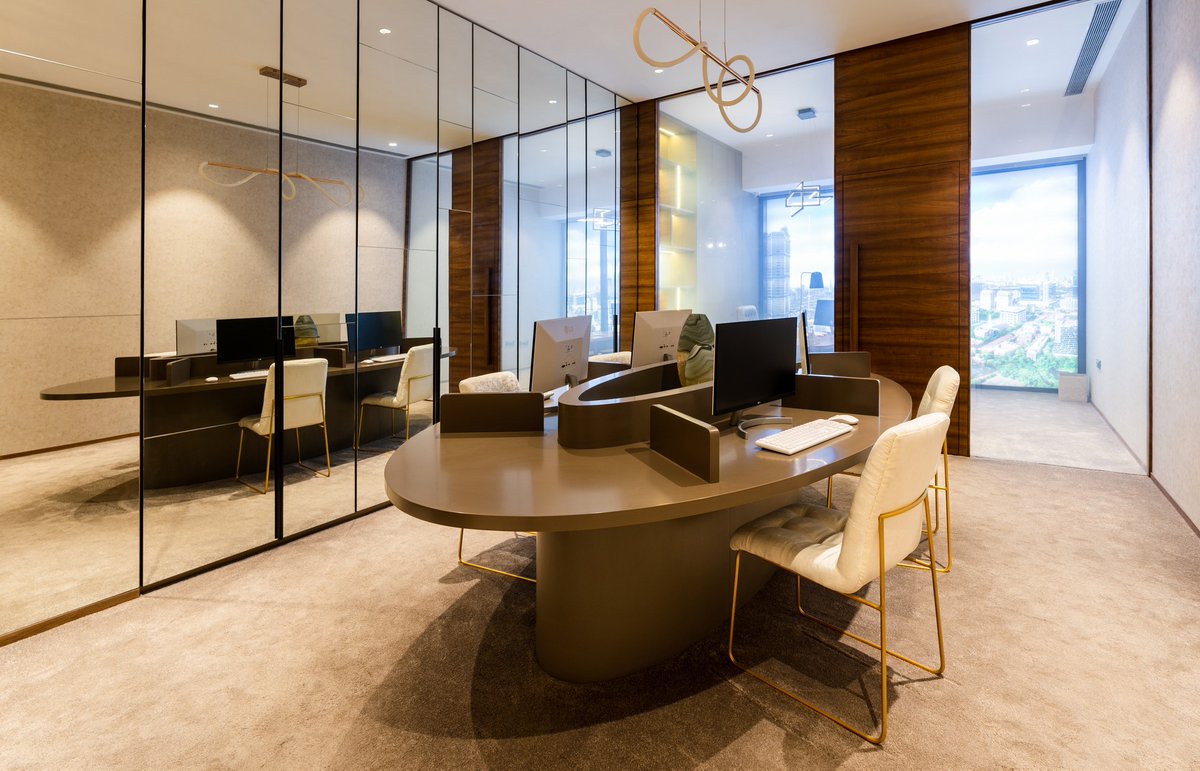 societyindesign's tweet photo. The design team at STAPL has combined physical &amp; digital experience concept to deliver a unique phygital office. As both architects &amp; designers of the project,the team has managed to build a jaw-dropping office that looks like it is straight from a movie! https://t.co/LHDPX4wnUW https://t.co/l3s0AcnHCU