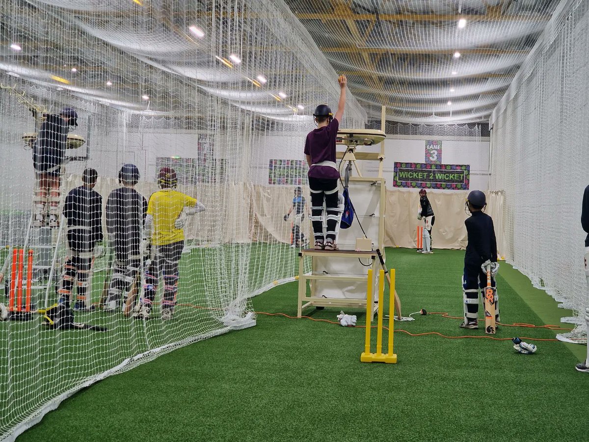 gl_performance's tweet photo. Absolute pleasure to host two batting clinics on developing back foot play today @wicket2wicket with @DocPJW
Some great engagement from the players involved & also plenty of learning achieved. Look forward to the next one 🏏 #coaching #batting #developingoptions #progress https://t.co/U6plSkqJIt