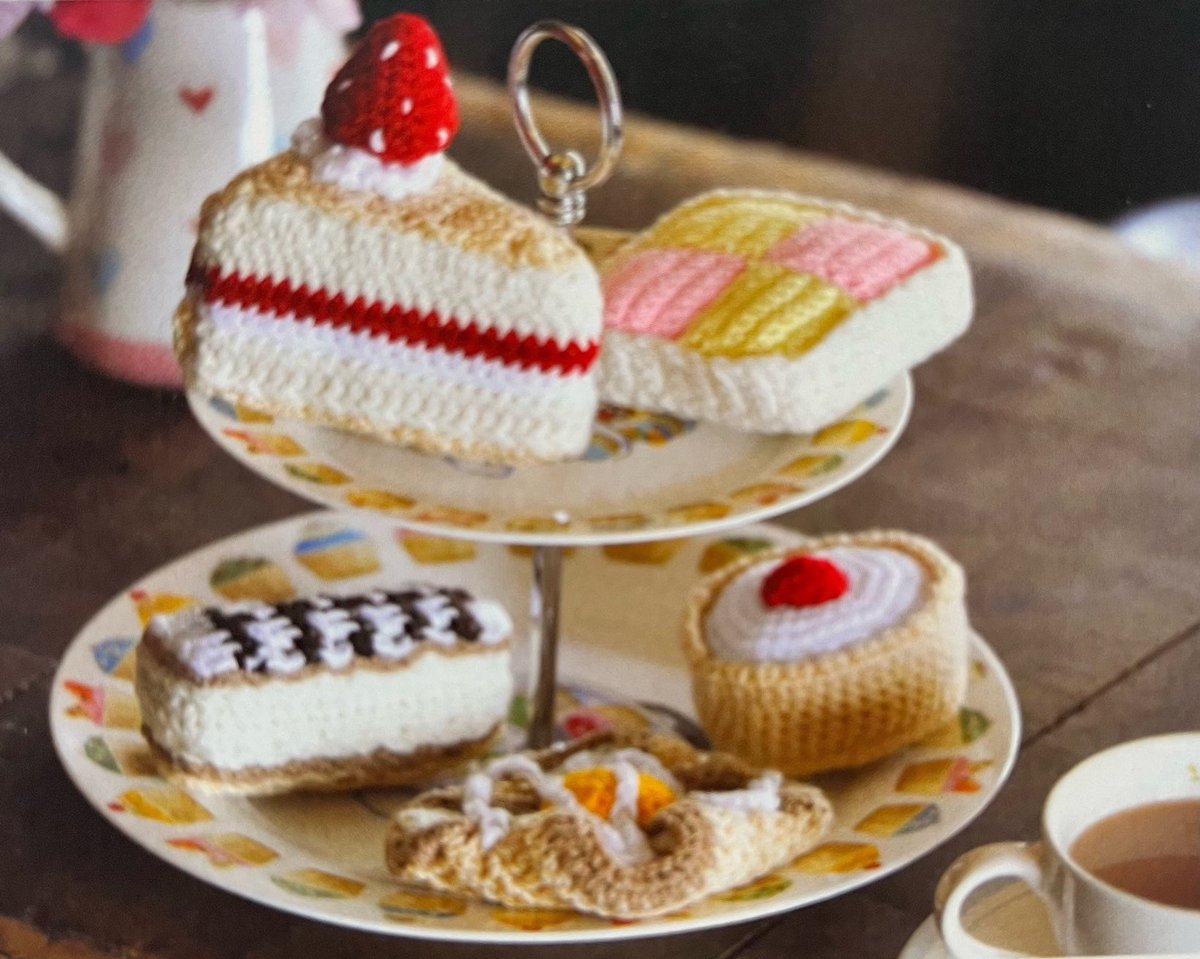DDCrochetDesign's tweet photo. Crochet Cake Selection 5 Cakes to Make Pattern #diet #shopindie #mhhsbd #funmakes #wip #party #pastries #sewing #crochet #crochetpattern #creatives #cakes #crochetcake #teaparty #yarncake #yarncakes https://t.co/Kp6Oa3rkFT https://t.co/mLyUXC5yy4