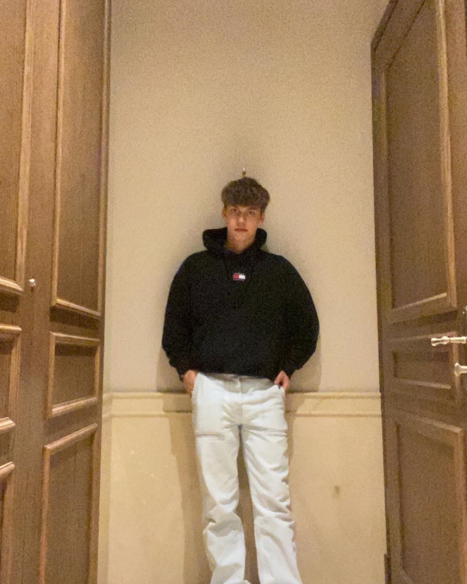 ZaydenBrooks's tweet image. Im so hot! 

RT for free Nudes