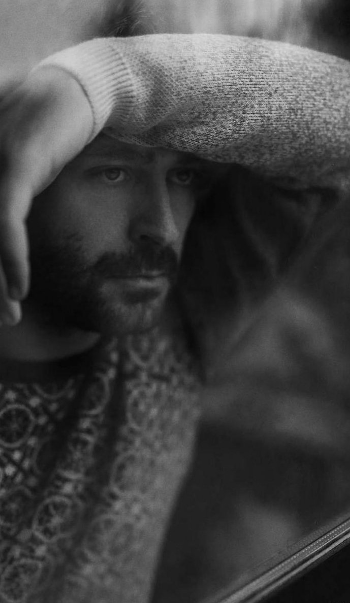 Her şey için özür diLeyecek oLsam geçer aynadakinden 

                            Özür diLerdim.....!!