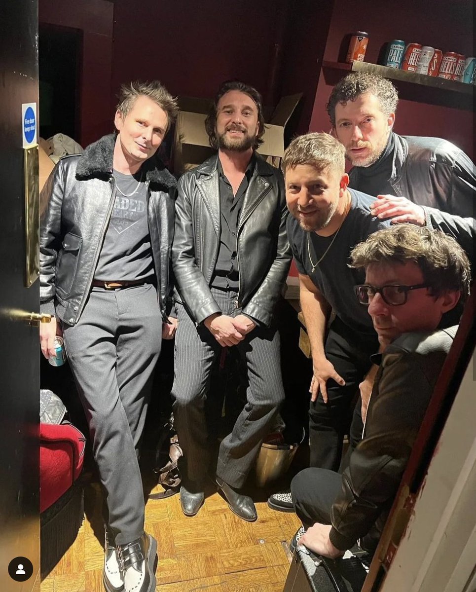 Nic Cester tweet media