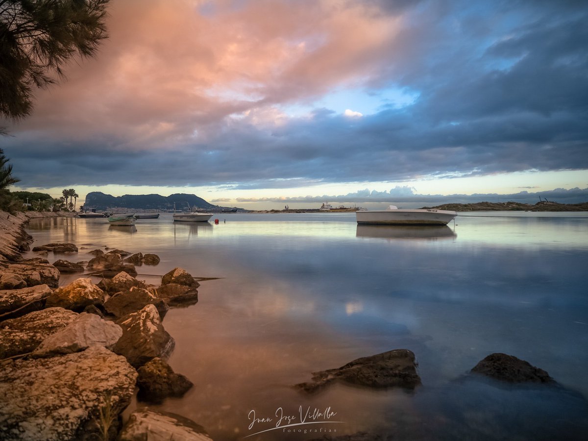 Rivera río Palmones. #atardeceres #rio #riopalmones #losbarrios #turismolosbarrios #campodegibraltar #cadizintensamente #turismocadiz #cádizturismo #sunset #sunsetphotography #sunsetlovers #palmones #olympus #defythemoment #puertoalgeciras #bahiadealgeciras