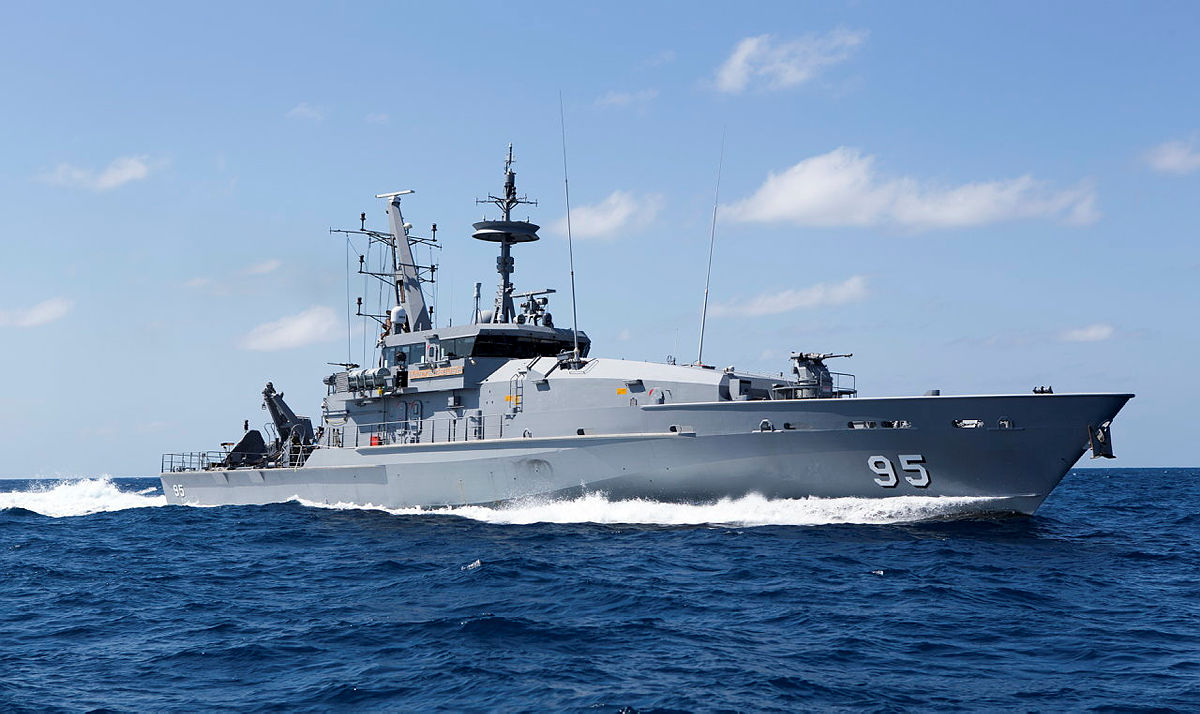 COMAUSFLT's tweet photo. Shout out to #AusNavy personnel working around the clock on #OpResolute this New Year. 

#YourADF contributes to protecting borders and offshore maritime interests through surveillance and response in the maritime approaches to Australia. https://t.co/tQBrXCdbWp