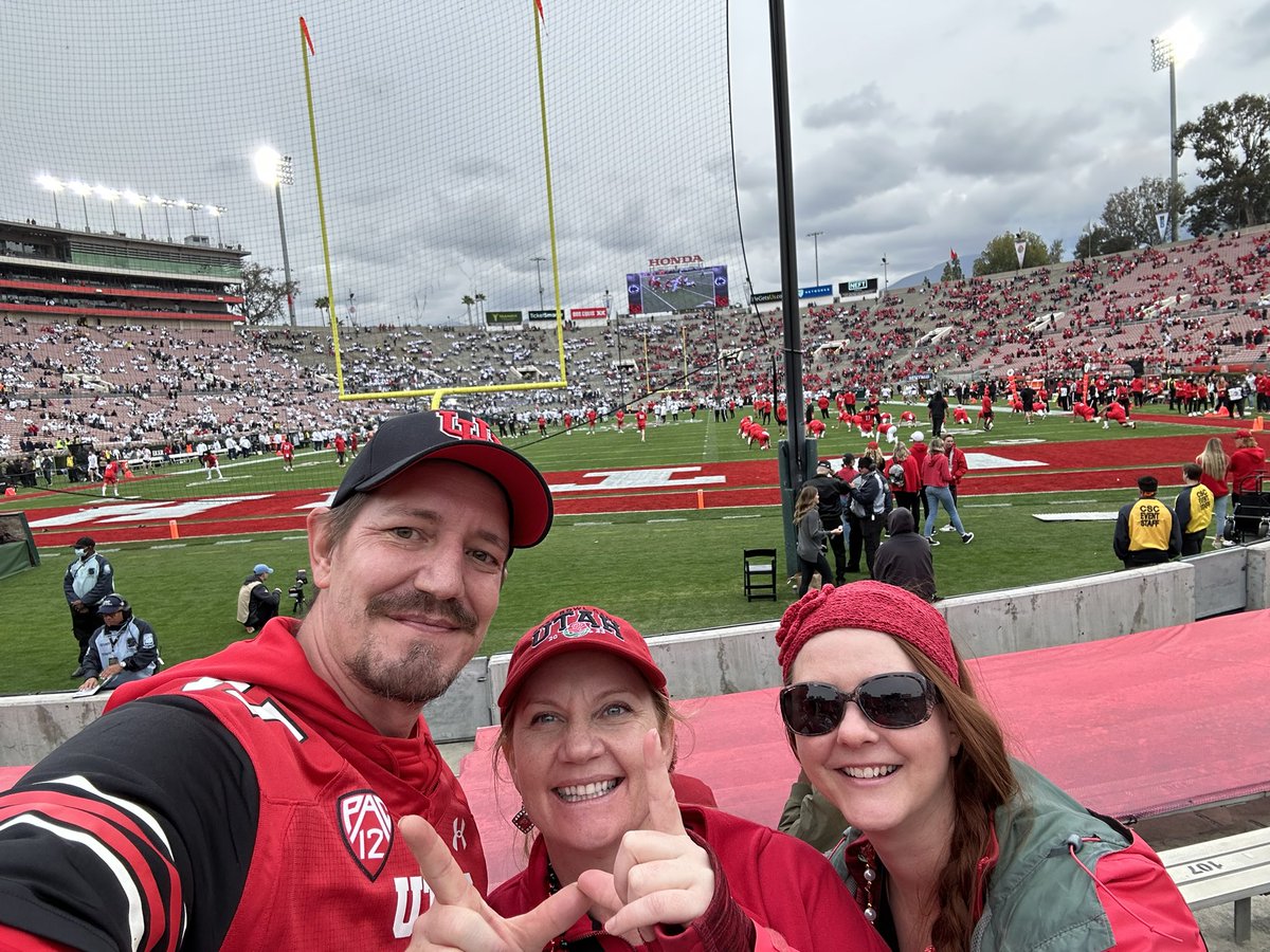 LifeTimeUte's tweet image. Ready for the #RoseBowl  #GoUtes