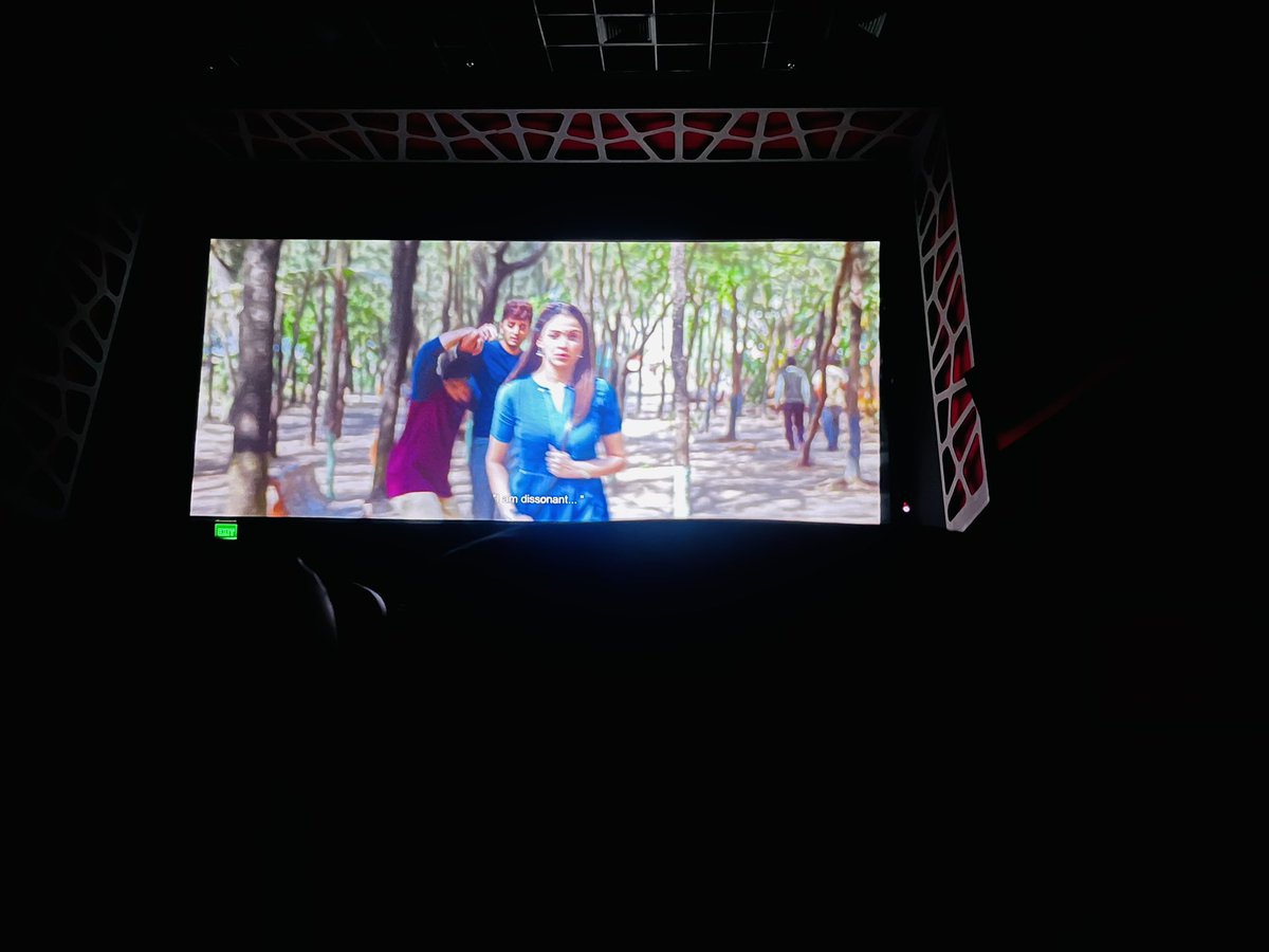 SanapS7886's tweet photo. #Ved 2nd time
@Riteishd manlaa re bhauuu!!!!
@geneliad mam your expressions still stole my heart❤️ My evergreen crush❤️🤞🏻
@BeingSalmanKhan ved laavlay🔥🔥
Music by @AjayAtulOnline hats off
#ved30dec @_PVRCinemas https://t.co/o7CQSmnJuj