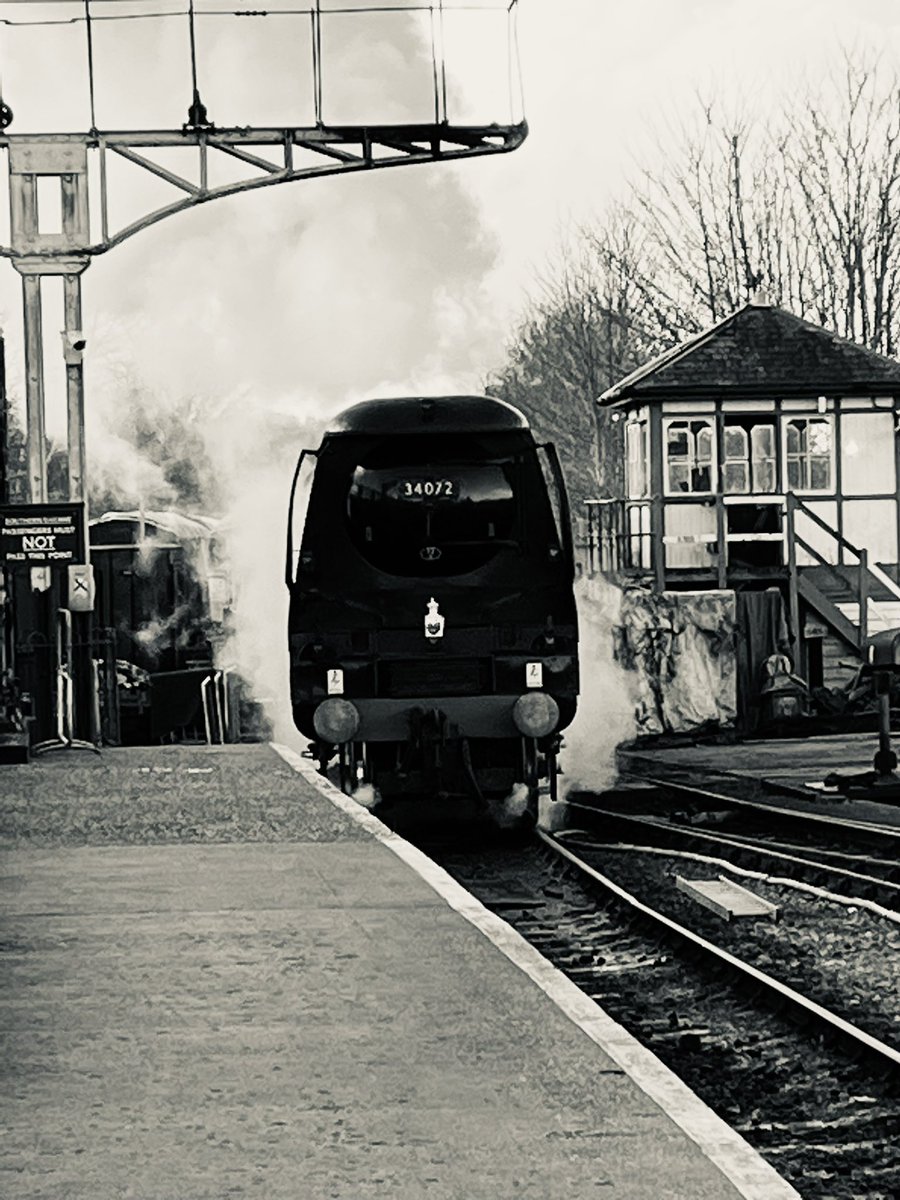 buz_si86's tweet photo. @SpaVRofficial  we brought our little son down to you today for a day on the trains and he absolutely loved. Your staff are amazing. Keep up the great work and we will see you again soon. https://t.co/5B0IdqCsUH