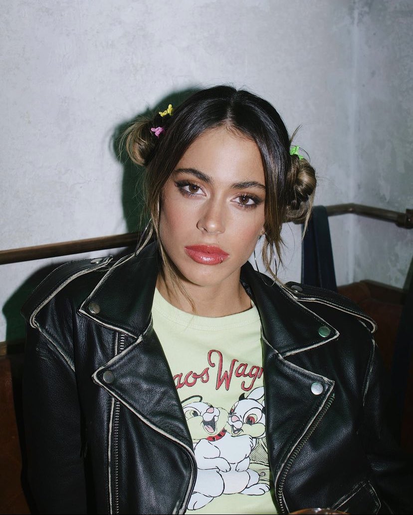 PeruconTini's tweet photo. En el 2022 TINI fue 2da artista pop latina más escuchada en Spotify, solo por detrás de Shakira. https://t.co/8xkU8Ih3j2