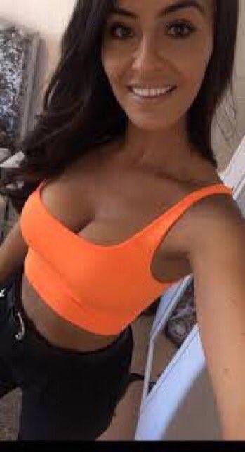 SmithHarry's tweet photo. @Cum4u12345 Dm me https://t.co/mYBvnvwedl