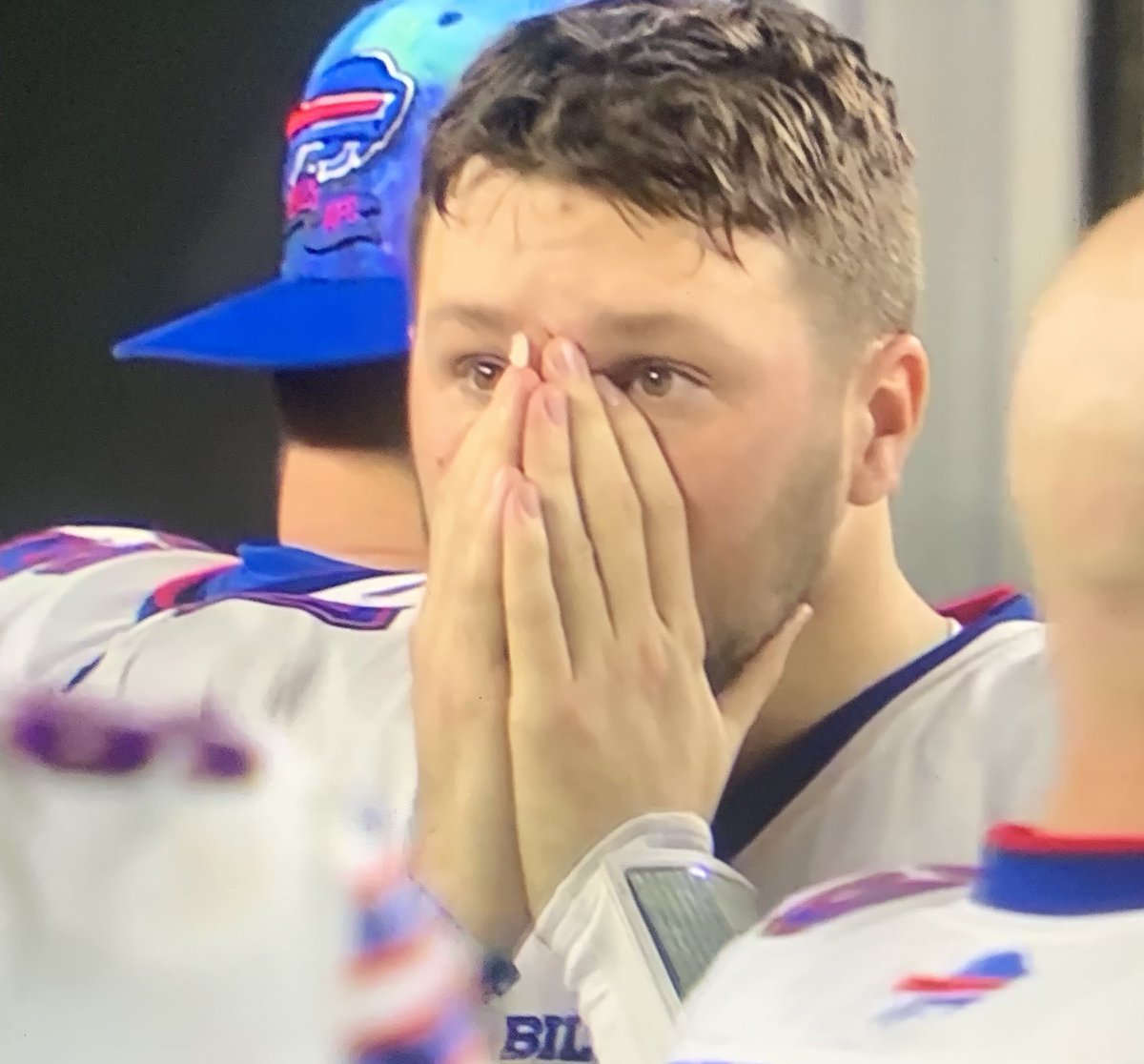 Josh Allen’s reaction to that injury tells you everything man 😞🙏