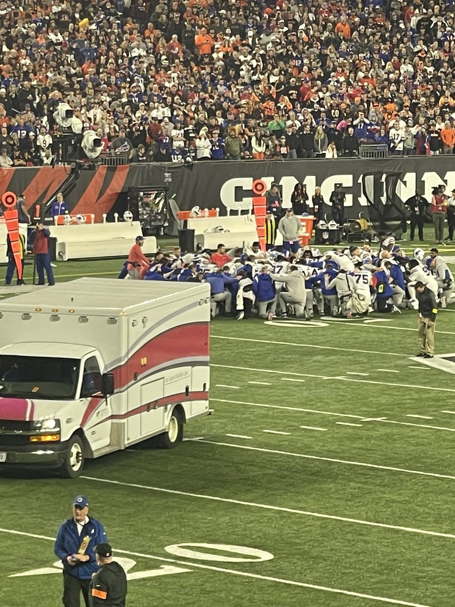 livmoods's tweet photo. Ambulance is leaving and Bills are huddled up together. Praying for Hamlin &amp; his family &amp; every player on that field right now. https://t.co/EBZTif1ZV0