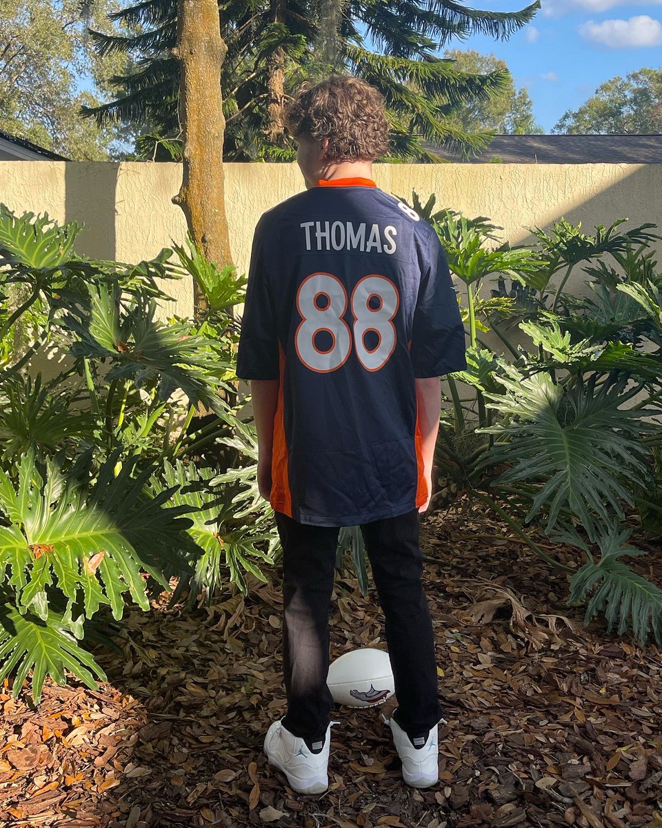 ItsDonovanDlsr's tweet photo. Rest easy DT88💔 thanks for winning that Super Bowl for us I well all ways remember that but the main reason why I looked up to DT was he was a great person more than a great player god bless soul REST in Paradise DT88 🕊️ https://t.co/FeFk2WGHiD