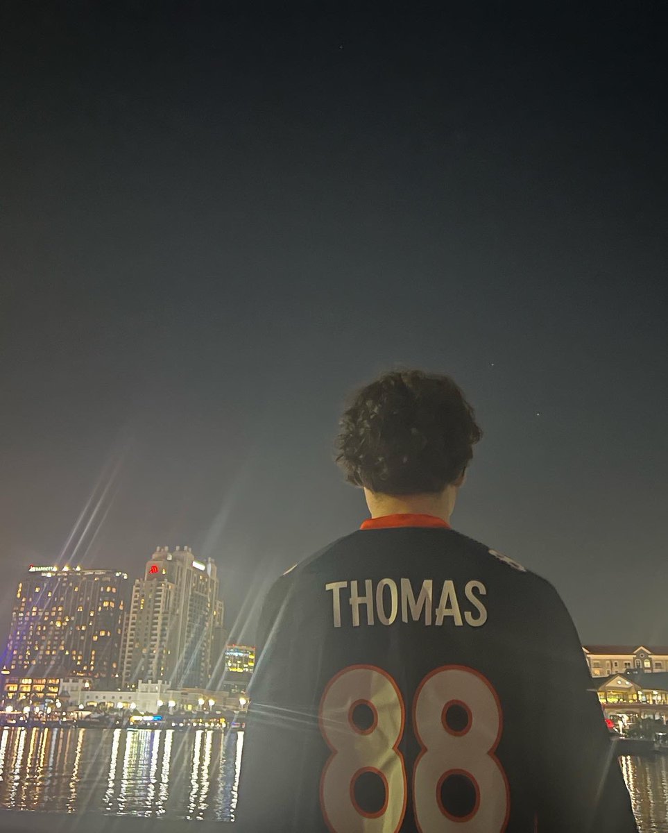 ItsDonovanDlsr's tweet photo. Rest easy DT88💔 thanks for winning that Super Bowl for us I well all ways remember that but the main reason why I looked up to DT was he was a great person more than a great player god bless soul REST in Paradise DT88 🕊️ https://t.co/FeFk2WGHiD