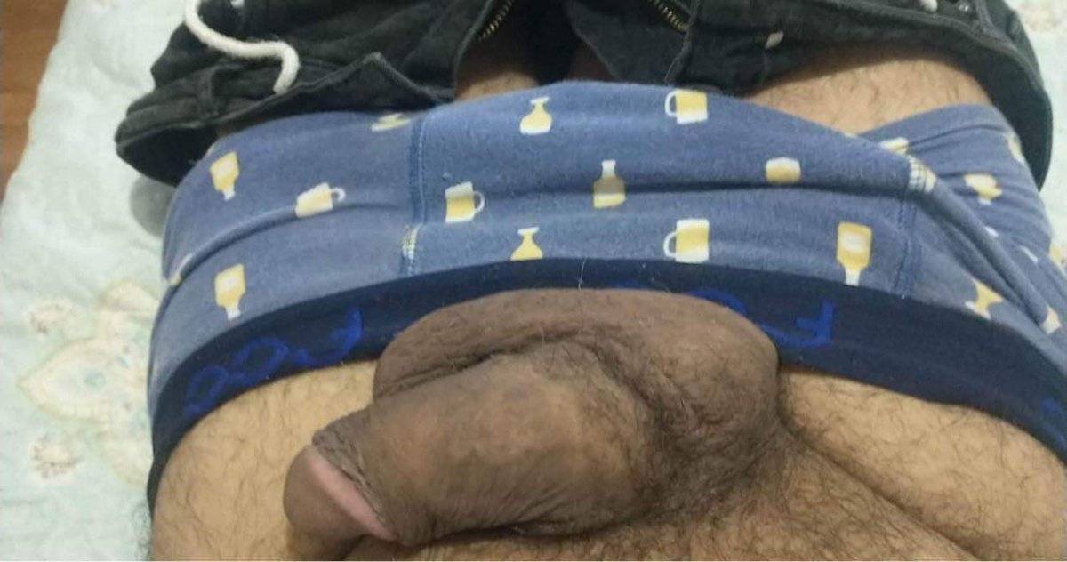 MadurosEngaado2's tweet photo. Me bloqueó pero es bien cachondo y devolada pasa fotos de su verga solo que ya no lo pude encontrar ahí está borra las fotos rápido 🥵🥵🔥🔥 https://t.co/8EVcwaFZRS