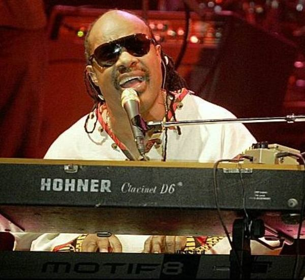 MythicPath's tweet photo. @Littleelvis40 I hear a bit of clavinet on the verses. Very much a 70s staple instrument. https://t.co/tuigewBu49