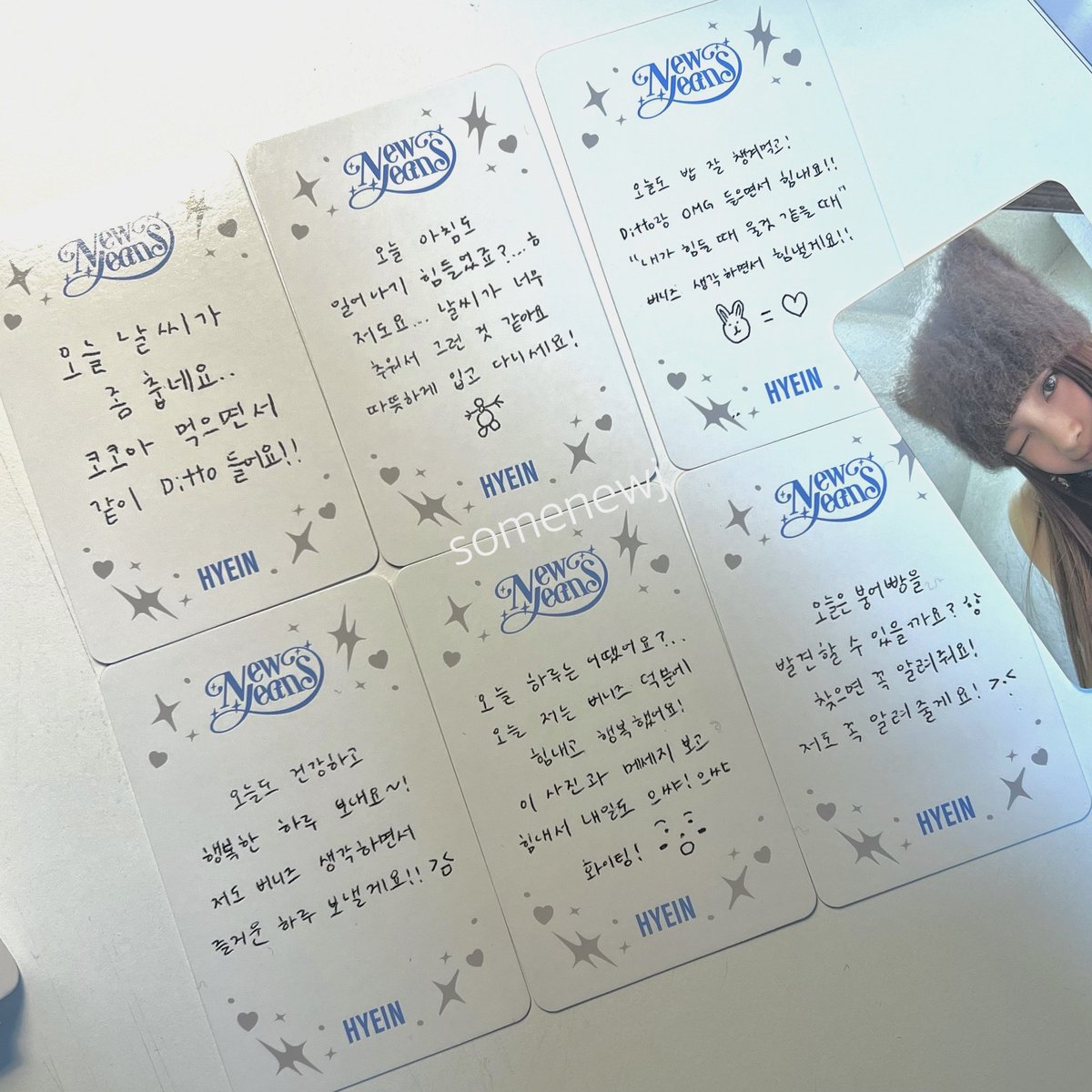 all4newjeans's tweet photo. [#혜인] 230102 ㅡ ÁLBUM

Mensajes de #HYEIN al reverso de sus photocards en la Versión Message Card de 'OMG'

#NewJeans @NewJeans_ADOR #뉴진스 #OMG_OUTNOW #NewJeans_OMG https://t.co/cX8BD16sCn