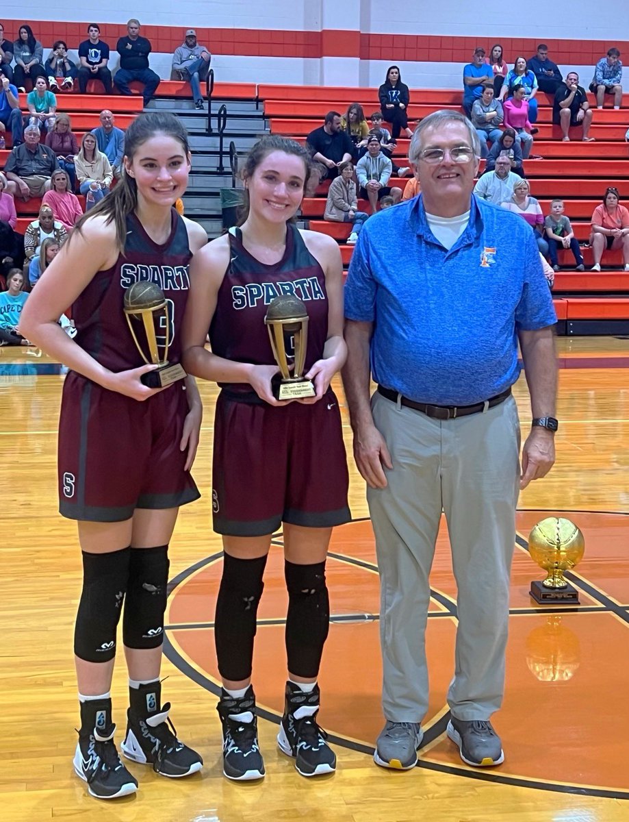 The Warriorettes placed 3rd in the Hilton Sandestin Beach Basketball Blowout! They played tough in Florida but can't wait to be back in Roy Sewell!! Another congratulations to Nia Powers and Ava Jones for receiving All-Tournament Team!💪🏀