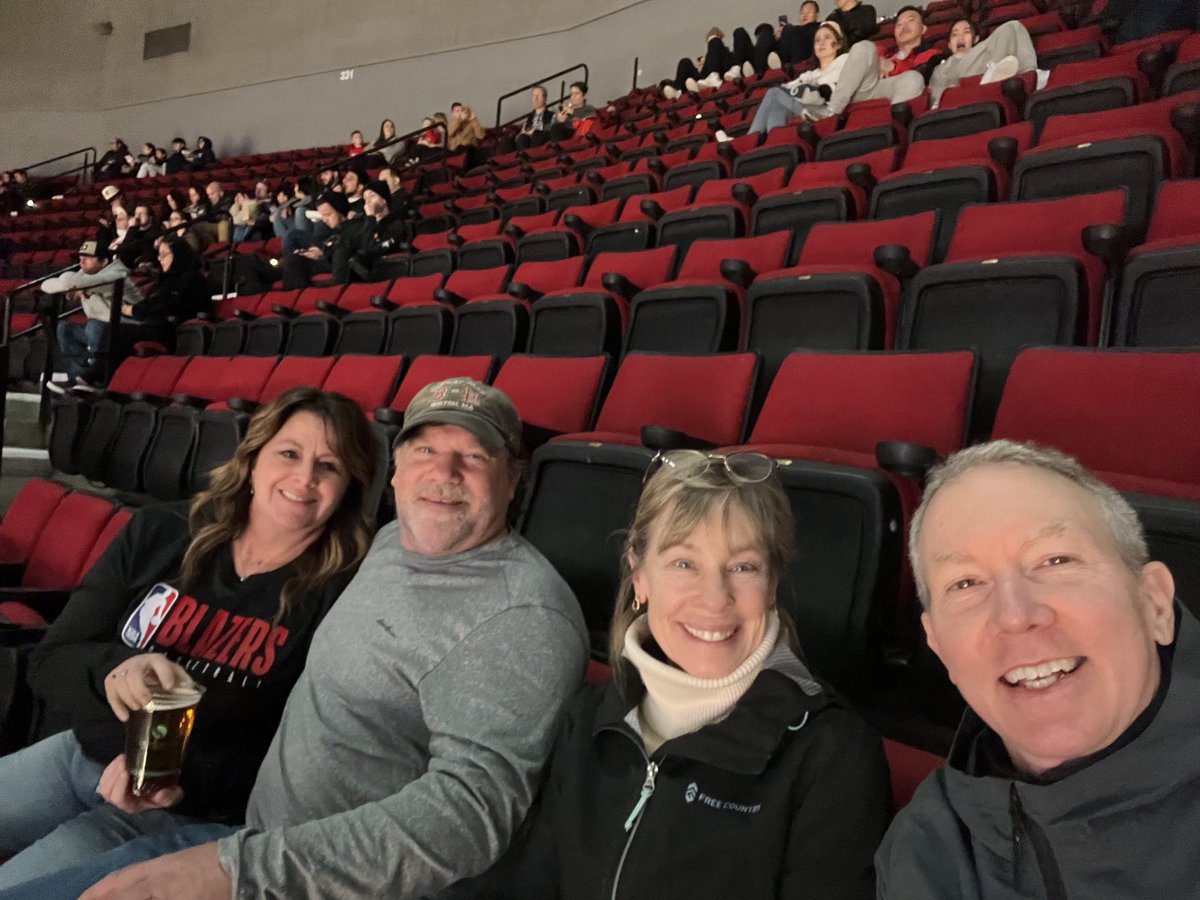 tryswimbikerun's tweet photo. Gooo ⁦@trailblazers⁩ ! https://t.co/wrArPPdNke