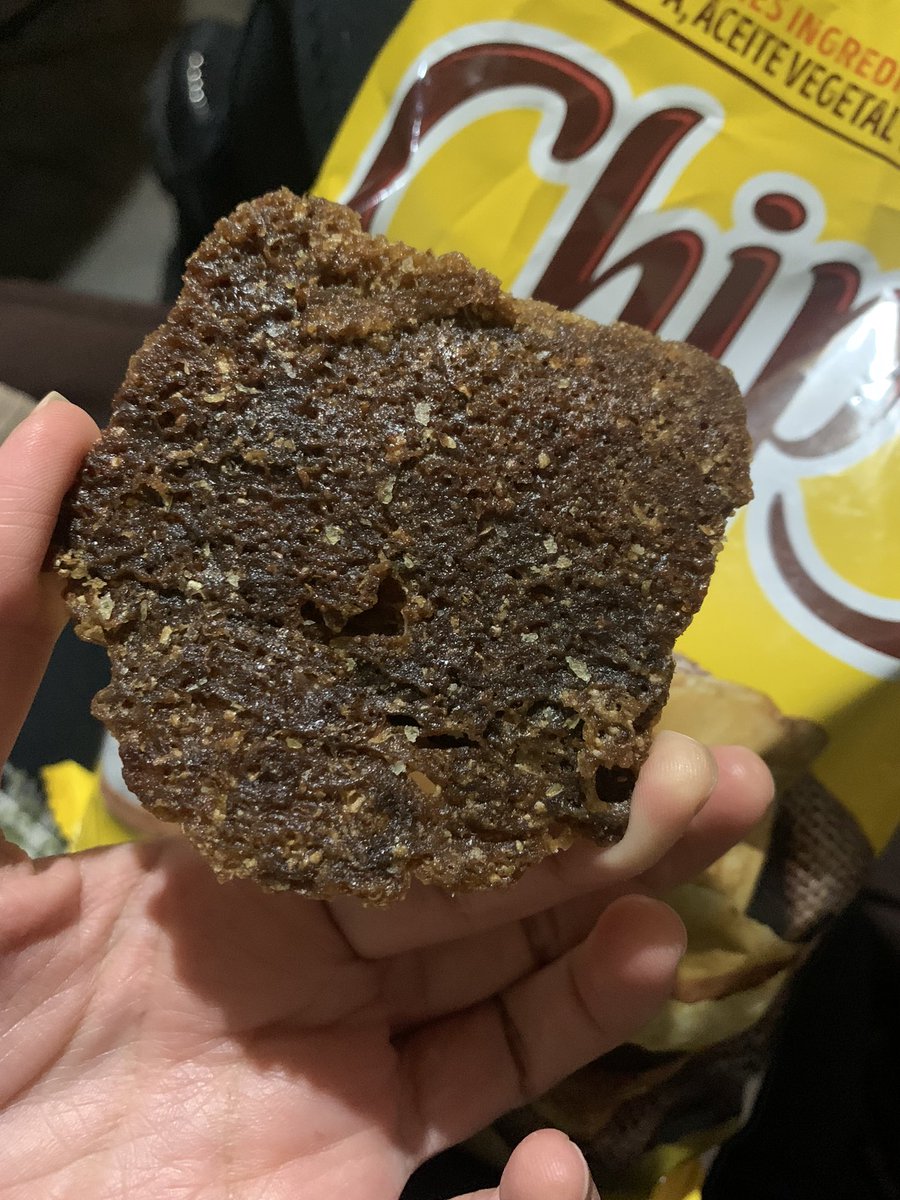 tudoruth's tweet photo. Qué onda con esto que me salió en mis chips???? @BarcelMx me pueden explicar qué es? #barcel #chipsbarcel eran mis papas favoritas 😡 https://t.co/JMGlaF8wny