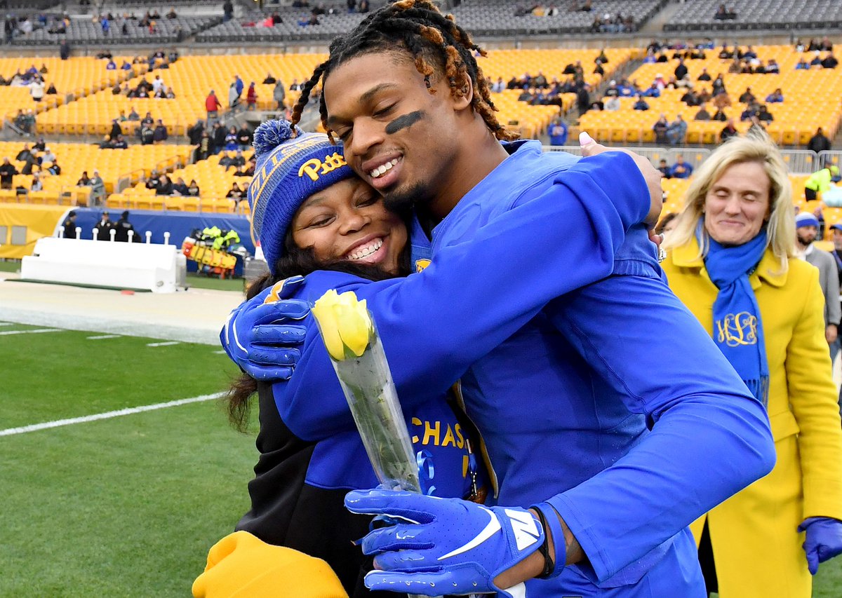 <a href="/JennaCottrell/">Jenna Cottrell</a> Angels working hard on Damar Hamlin... No doubt! We are all hoping and praying for DH and his Mom. 💙💛