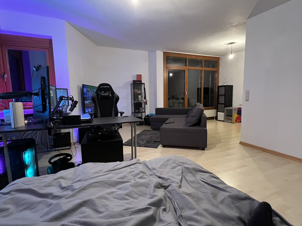 tawnted. tweet media