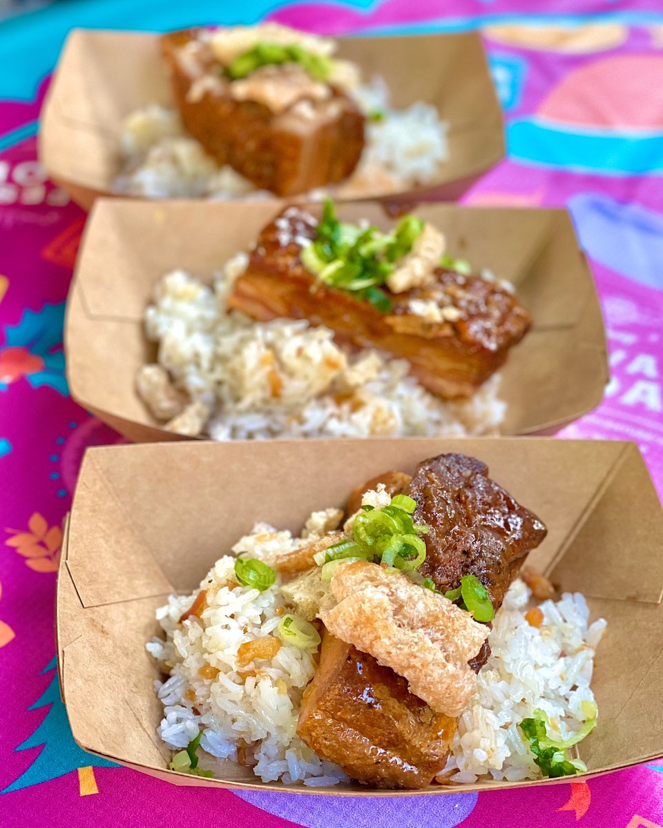 I had seen this ‘Pork Belly Adobo’ recommended by multiple YouTubers who recently went to <a href="/Disneyland/">Disneyland Resort</a> and I thought I’d give it a try too!😘
.
.
.
.
#disneyland #disney #adobo #foodie #se0ulsearcher #여행 #디즈니랜드 #디즈니