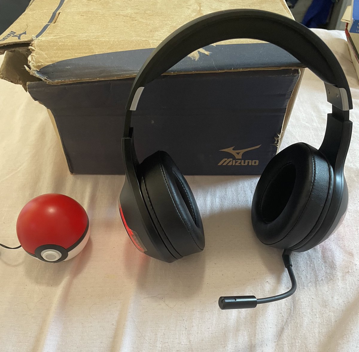 Gostaria de agradecer à votação feita pelo @true_marselo e pelos prêmios que chegaram hoje e são de excelente qualidade! Além de um brinde especial de cartas TCG 🤩
E também muito obrigada a todos que votaram em mim no marSELO, vocês são demais ❤️