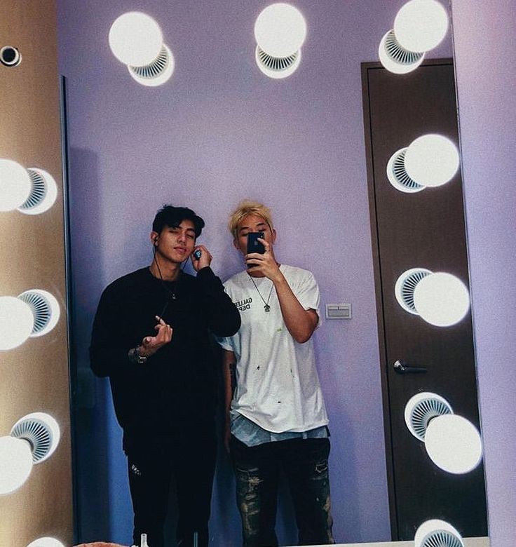 dprianlovebot's tweet image. HAPPY DPR CREAM🍦DAY 🎉♡