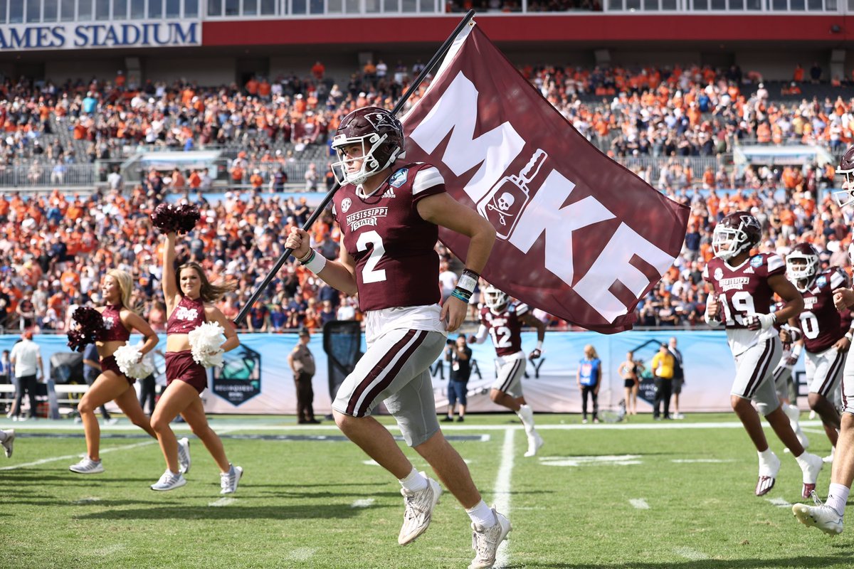 HailStateFB's tweet photo. For Coach 🏴‍☠️ https://t.co/WOYFbHwjDl