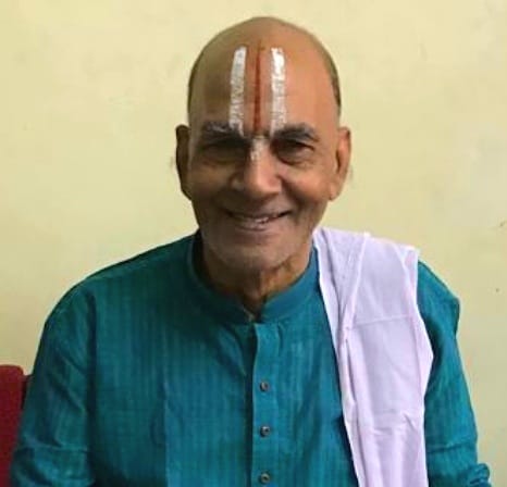 RangarajPandeyR's tweet photo. என் திருத்தகப்பனார் ஶ்ரீ ஶ்ரீ உவே ரகுநாதாசார்யா @ ராம்சிங்ஹாசன் பாண்டே நேற்று, வைகுண்ட ஏகாதசி, திங்கள் கிழமை, மார்கழி 18, 02.01.2023 இரவு 9:45 மணிக்கு ஆசார்யன் திருவடி அடைந்தார். அன்னாரது காரியங்கள் சென்னையில் செவ்வாய் கிழமை நடைபெற இருக்கின்றன. 
- அடியேன் R Rangaraj Pandey https://t.co/SPsJwBWswI