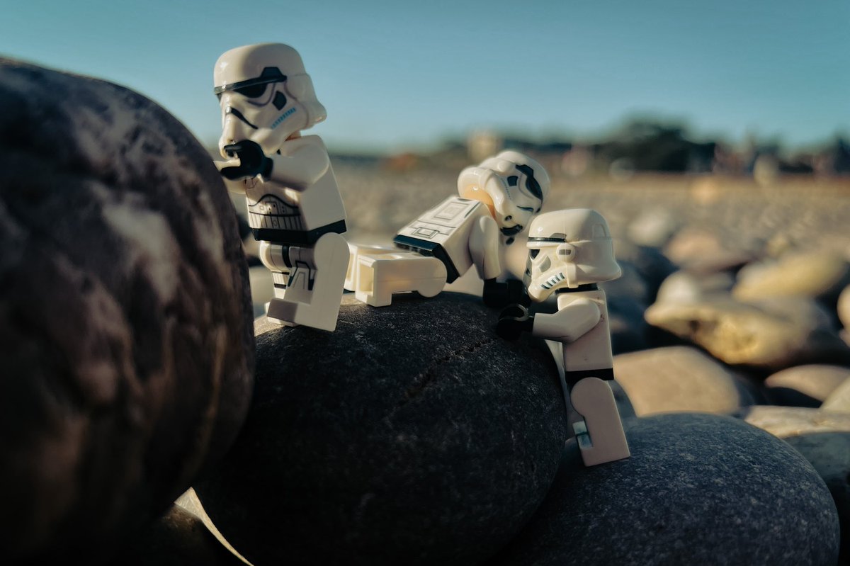 ToyShelfTales's tweet image. Some planets were easier to navigate than others. 
.
.
.
#TalesFromTheToyShelf #legoinsta #LegoStarWars #legophotography #legostagram #LegoPhoto #legophotographer #LegoStormTrooper #brickcentral #Toystagram #Toystagram_lego #ToyPhotography #StuckInPlastic