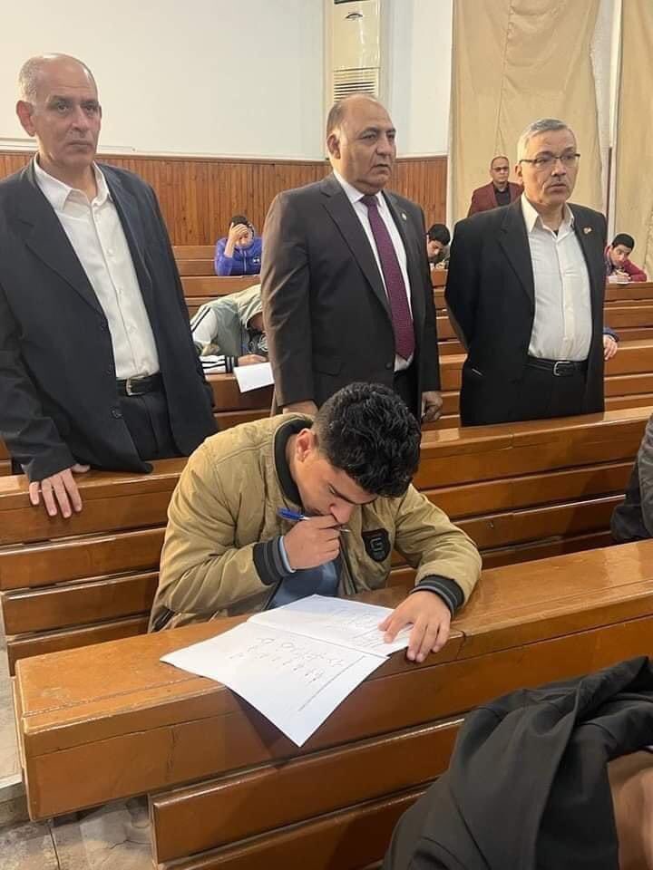 egymeme11's tweet photo. لما تكون مش مذاكر و عامل حسابك تغش في الامتحان https://t.co/zt8x1jz1rv