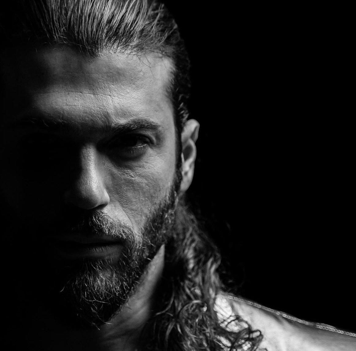 Será un año genial!!!
#CanYaman #2023withCanYaman