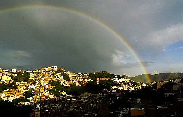 timleffel's tweet photo. My life in Guanajuato and what it costs us:
https://t.co/vwR1mtk4qH https://t.co/fZOqXMsG6d